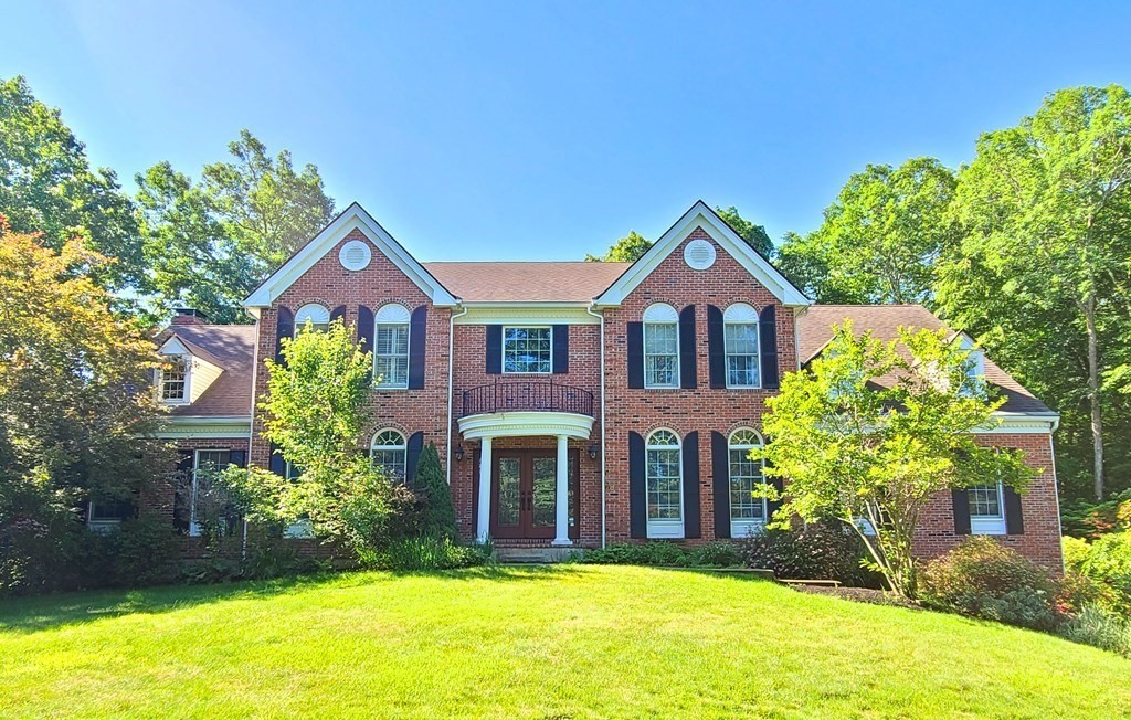 28 Greenwood Road Hopkinton, MA 01748 - Photo 1 of 42 Gallery Image 1