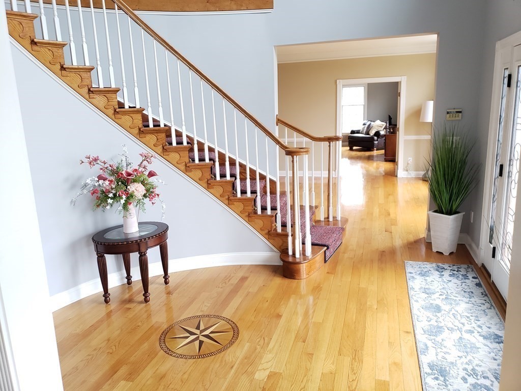 28 Greenwood Road Hopkinton, MA 01748 - Photo 3 of 42 Gallery Image 3