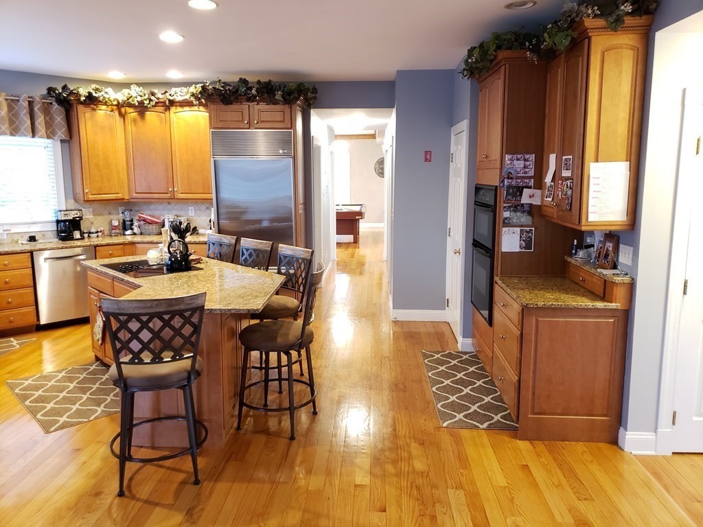 28 Greenwood Road Hopkinton, MA 01748 - Photo 7 of 42 Gallery Image 7
