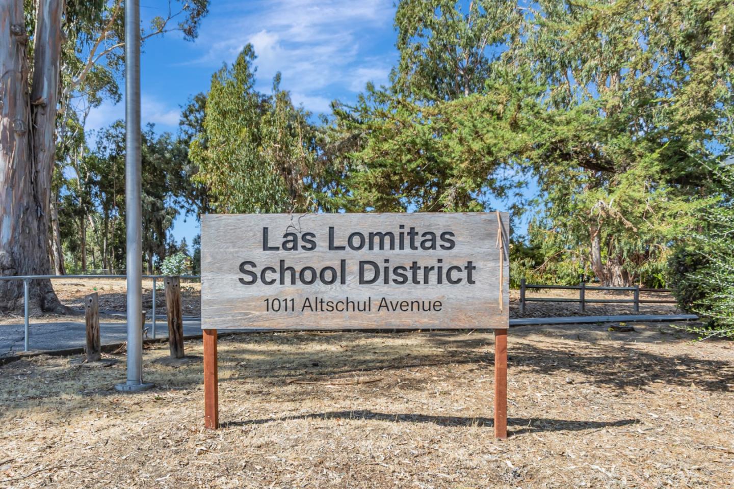 0 Southwest Sw Corner Menlo Park, CA 94025 - Photo 6 of 13 a sign broad on the side of the road