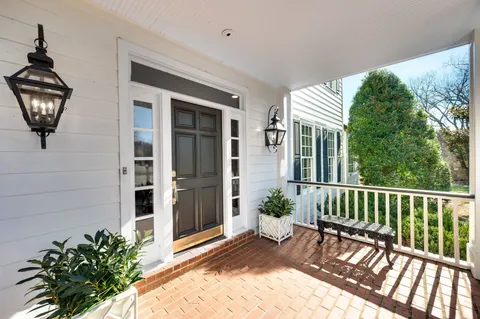 $3,438,000 | 402 Granny White Pike, Brentwood, TN 37027