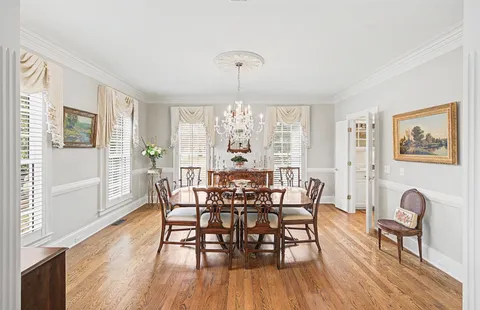 $3,438,000 | 402 Granny White Pike, Brentwood, TN 37027