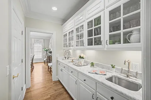 $3,438,000 | 402 Granny White Pike, Brentwood, TN 37027