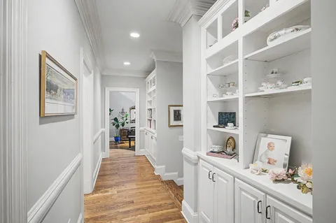 $3,438,000 | 402 Granny White Pike, Brentwood, TN 37027