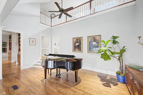 $3,438,000 | 402 Granny White Pike, Brentwood, TN 37027