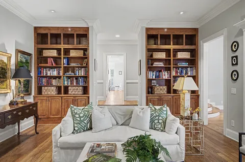 $3,438,000 | 402 Granny White Pike, Brentwood, TN 37027