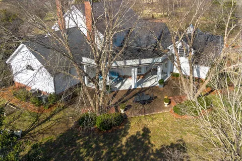 $3,438,000 | 402 Granny White Pike, Brentwood, TN 37027