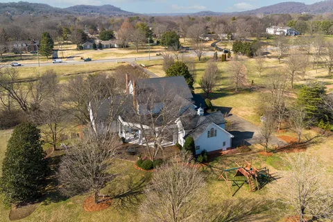 $3,438,000 | 402 Granny White Pike, Brentwood, TN 37027