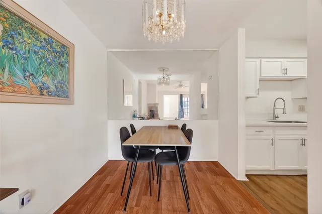 $1,350 | 10555 Turtlewood Court, Unit 511, Houston, TX 77072