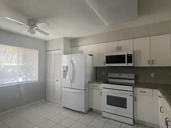 $2,900 | 5952 Regal Glen Drive, Unit 103, Boynton Beach, FL 33437