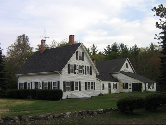 239 Main Street Fremont, NH 03044 - Photo 1 of 1