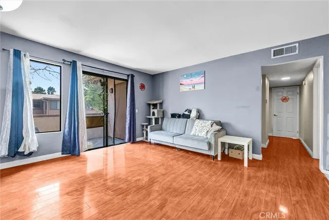 $325,000 | 1315 Massachusetts Avenue, Unit 204, Riverside, CA 92507