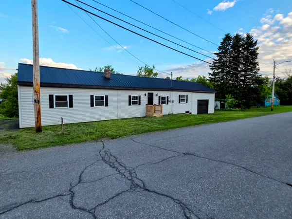 $189,900 | 29 Exchange Street, Presque Isle, ME 04769