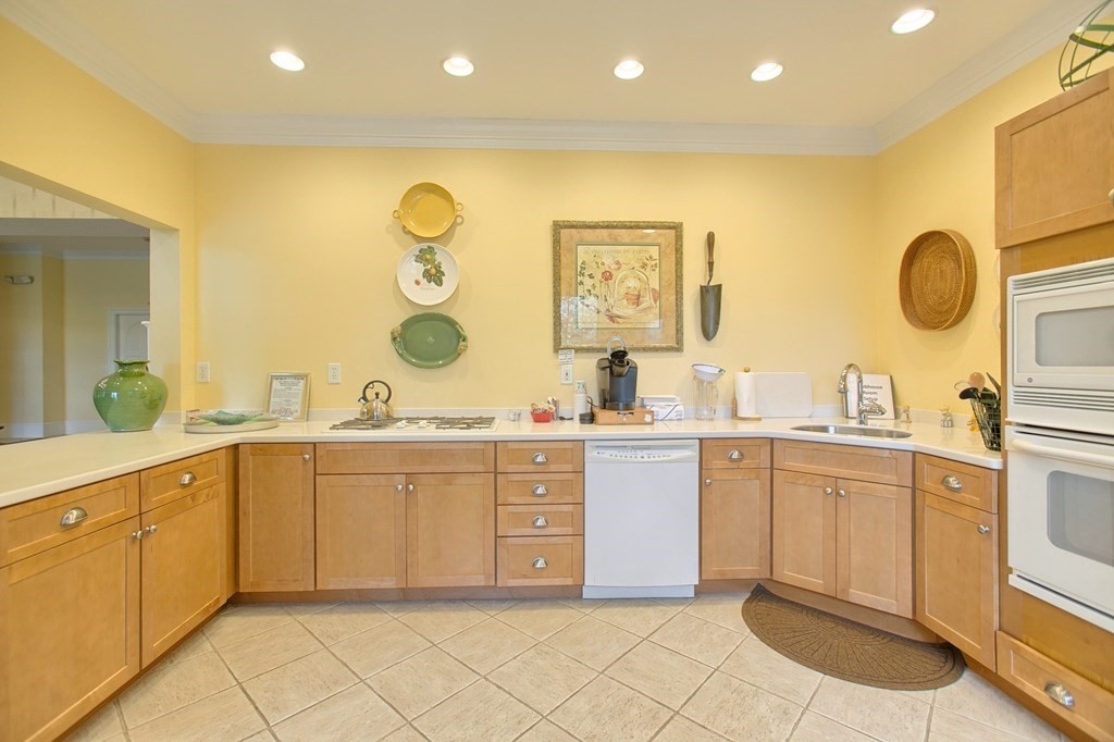 24 Highland Road, Unit 24 Westford, MA 01886 - Photo 36 of 42