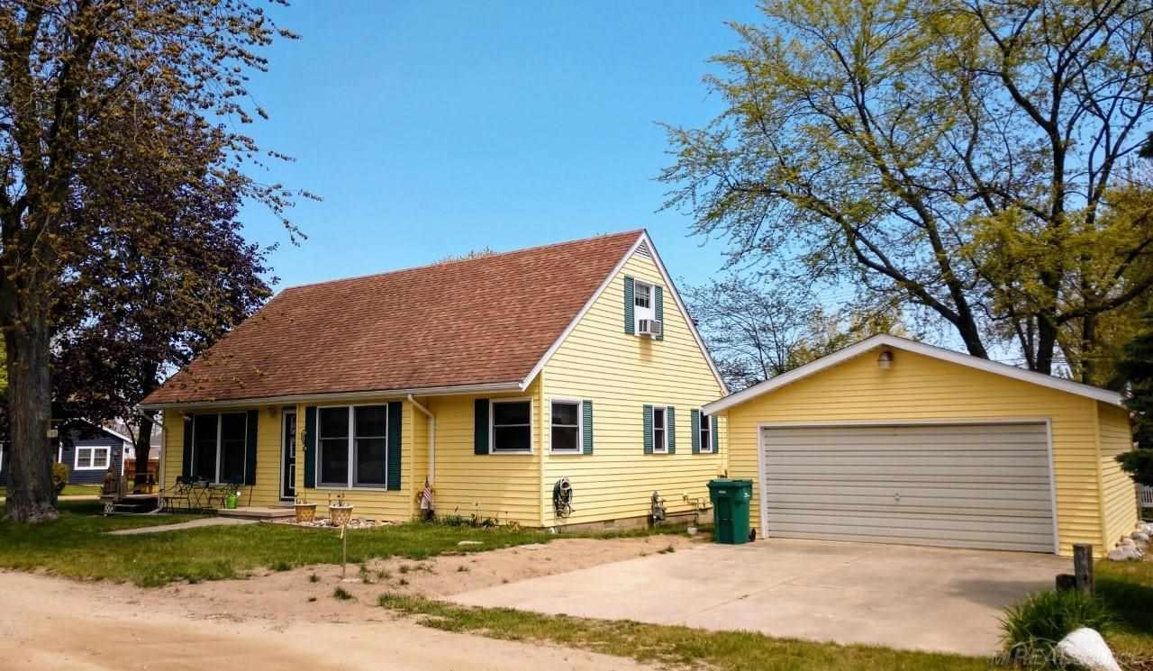 7319 Longfellow Road Lexington, MI 48450 - Photo 1 of 35 50042082.JPG