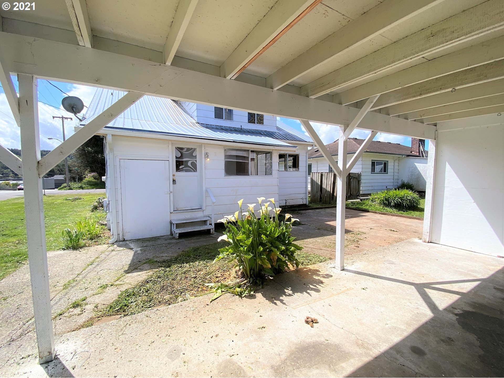 1807 Fir Avenue Reedsport, OR 97467 - Photo 4 of 25 Gallery Image 4