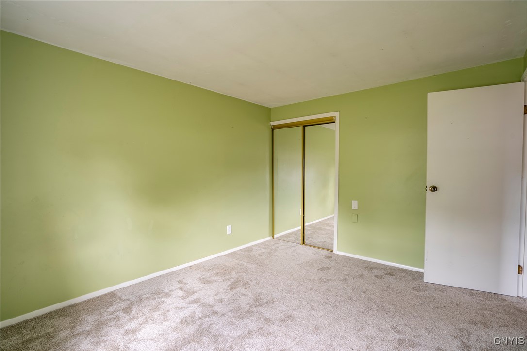 5039 Briarledge Road Syracuse, NY 13212 - Photo 25 of 43