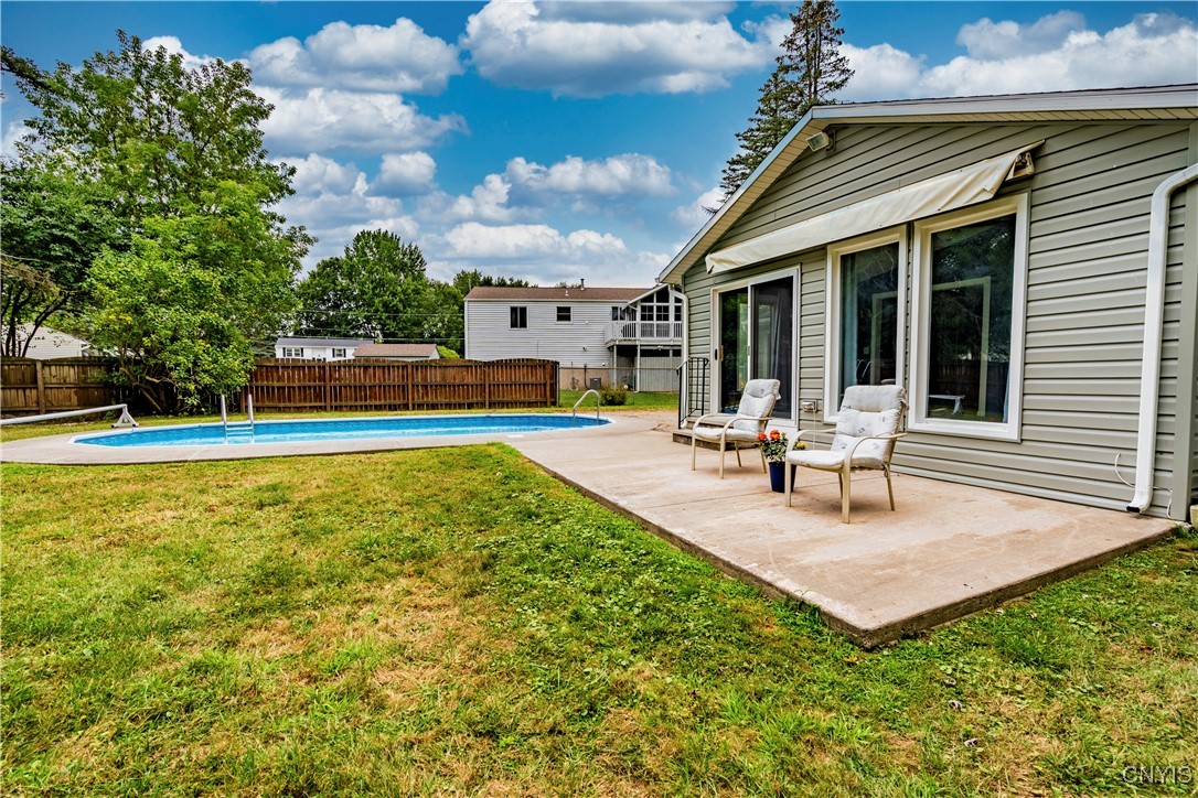 5039 Briarledge Road Syracuse, NY 13212 - Photo 37 of 43