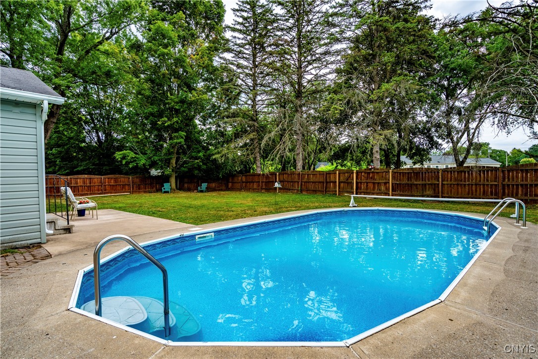 5039 Briarledge Road Syracuse, NY 13212 - Photo 39 of 43