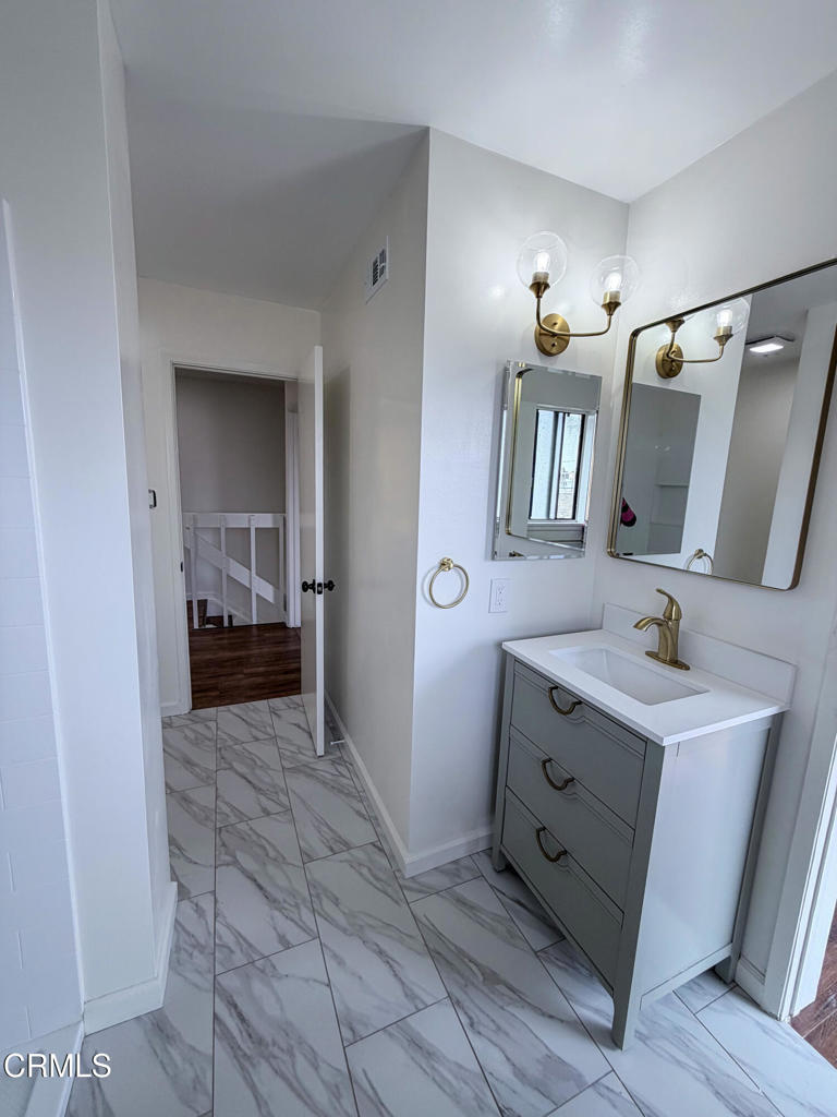 801 North M Street Oxnard, CA 93030 - Photo 14 of 15