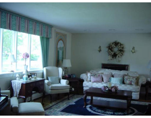 84 Spring Valley Road Belmont, MA 02478 - Photo 3 of 7