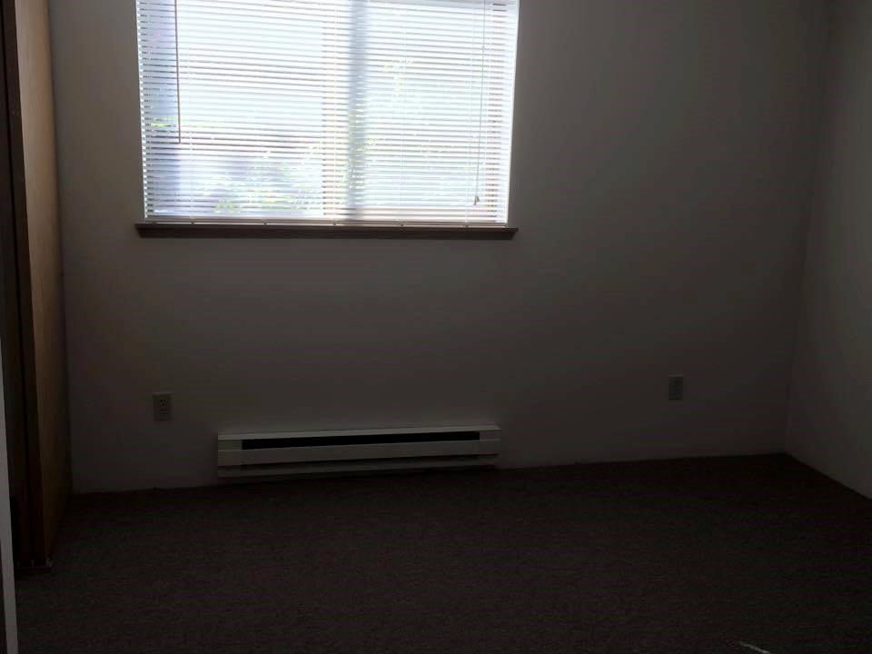 821 East Division Street Forks, WA 98331 - Photo 7 of 7 a view of room with window