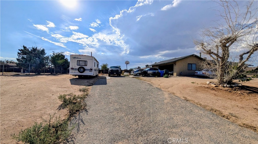 11746 Mohawk Road Apple Valley, CA 92308 - Photo 21 of 28 Gallery Image 21