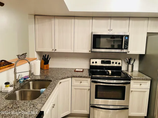 $2,850 | 159 Queens Court, Satellite Beach, FL 32937