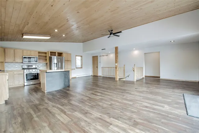 $1,599,000 | 383 West Coyote Drive, Silverthorne, CO 80498