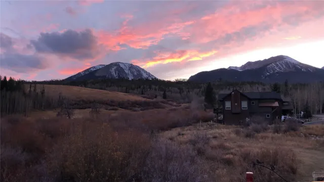 $1,599,000 | 383 West Coyote Drive, Silverthorne, CO 80498