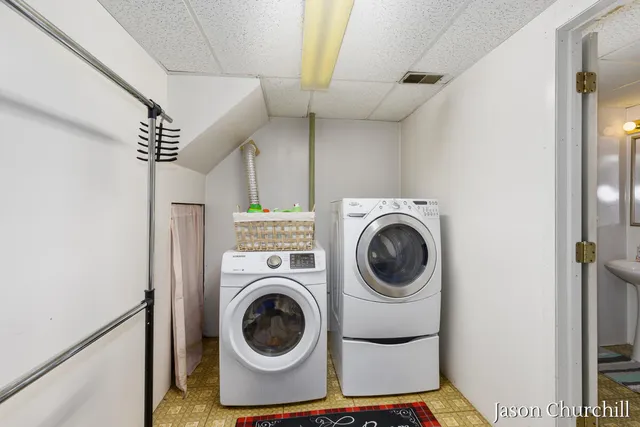 $367,400 | 2781 Bluewater Lane Southwest, Grandville, MI 49418