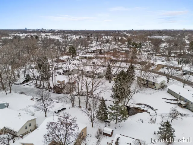 $367,400 | 2781 Bluewater Lane Southwest, Grandville, MI 49418