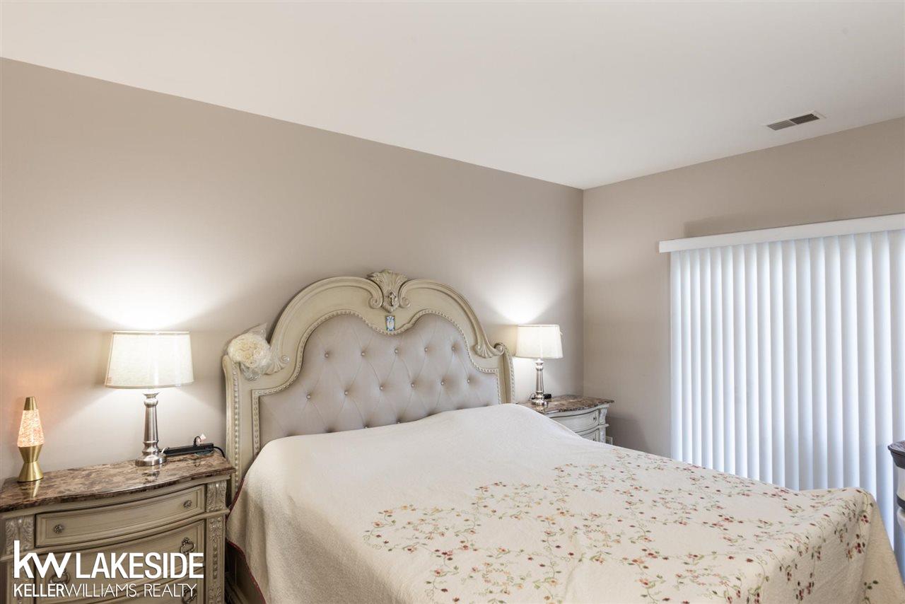 45811 Heather Ridge Drive Macomb, MI 48044 - Photo 7 of 26 50074498-7.JPG