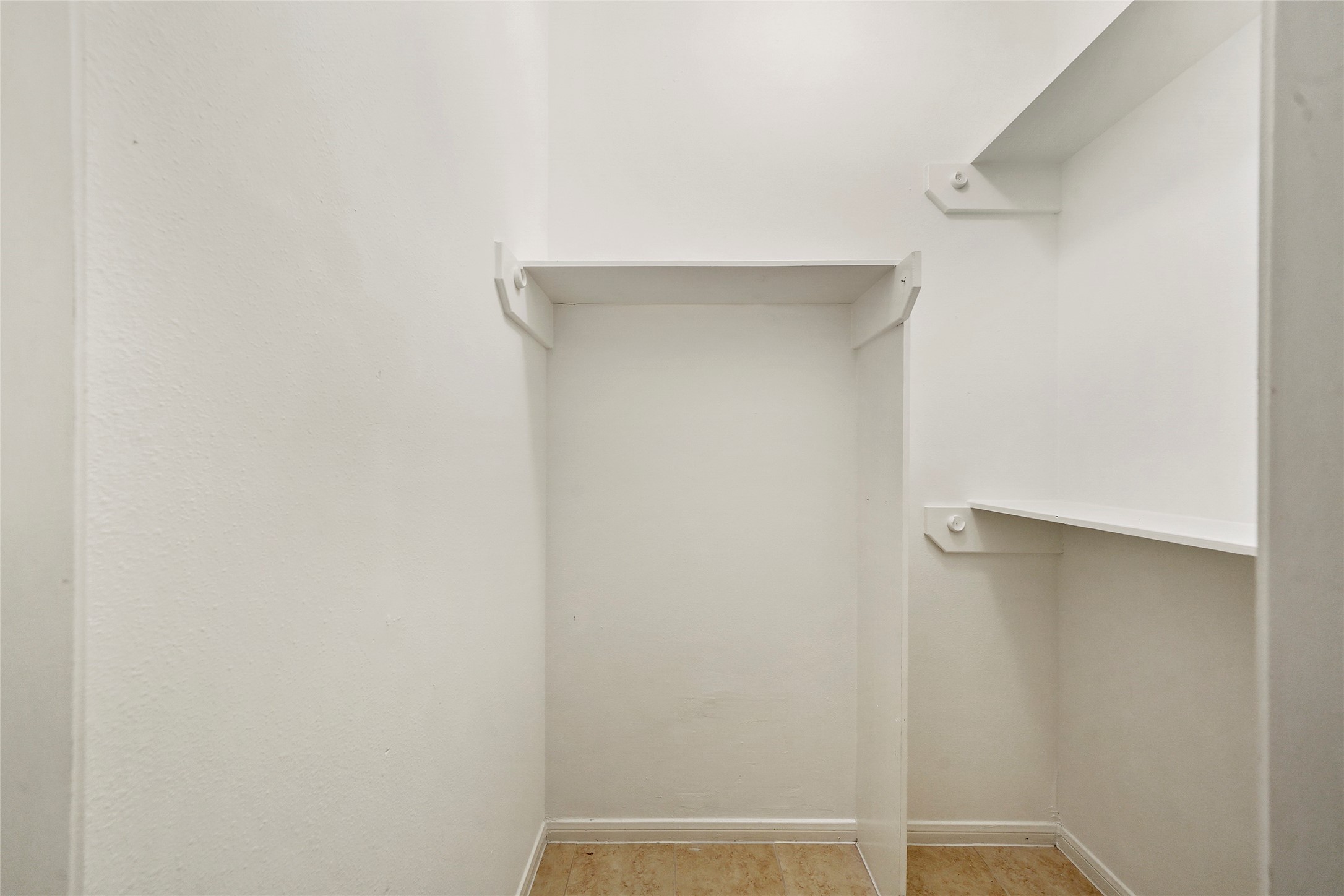 5502 Finch Street, Unit B Houston, TX 77028 - Photo 31 of 37 a view of small space