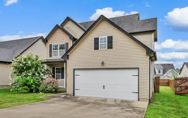 $1,800 | 563 Falkland Circle, Clarksville, TN 37042