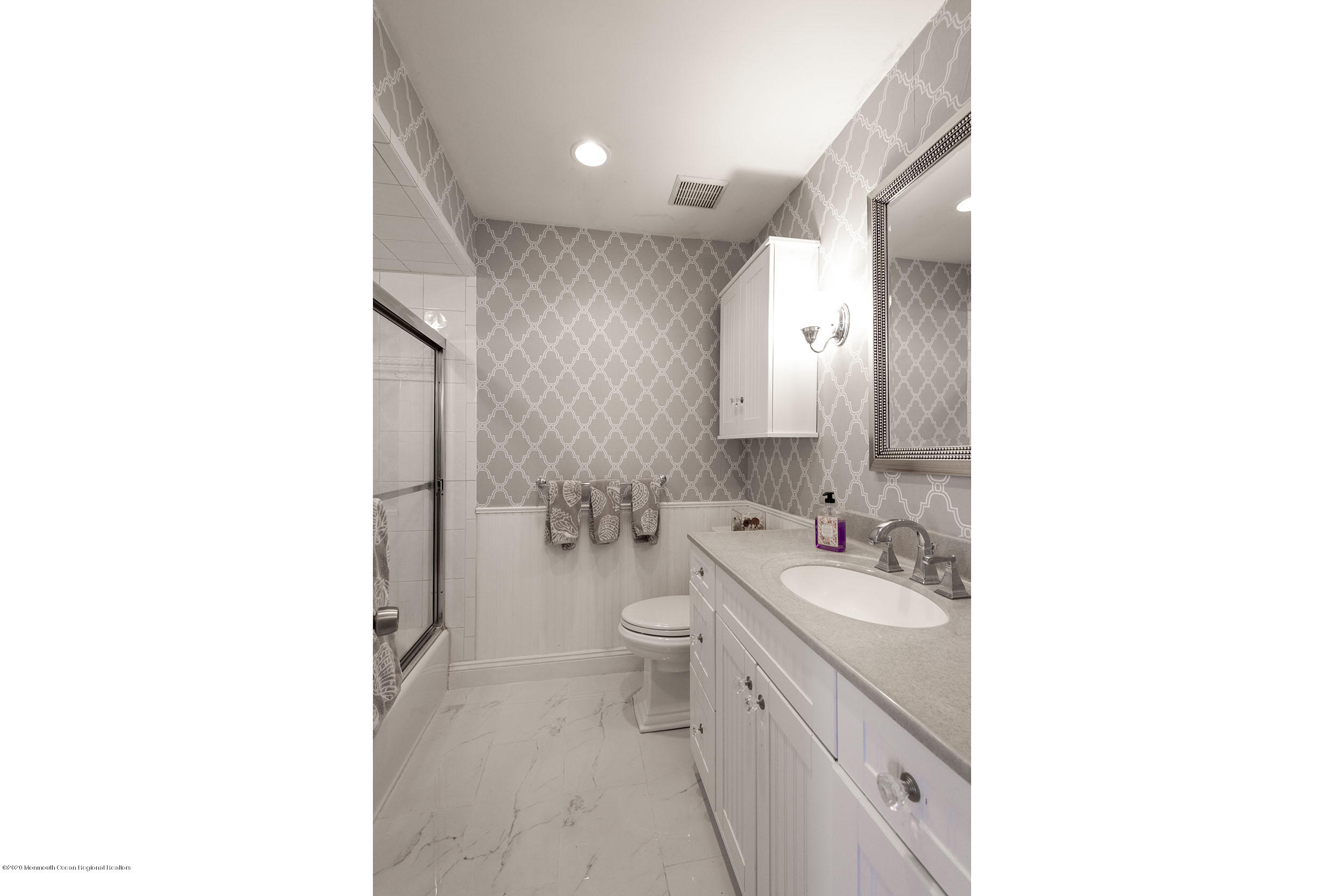 21 Rumson Road Little Silver, NJ 07739 - Photo 22 of 27 Main bath
