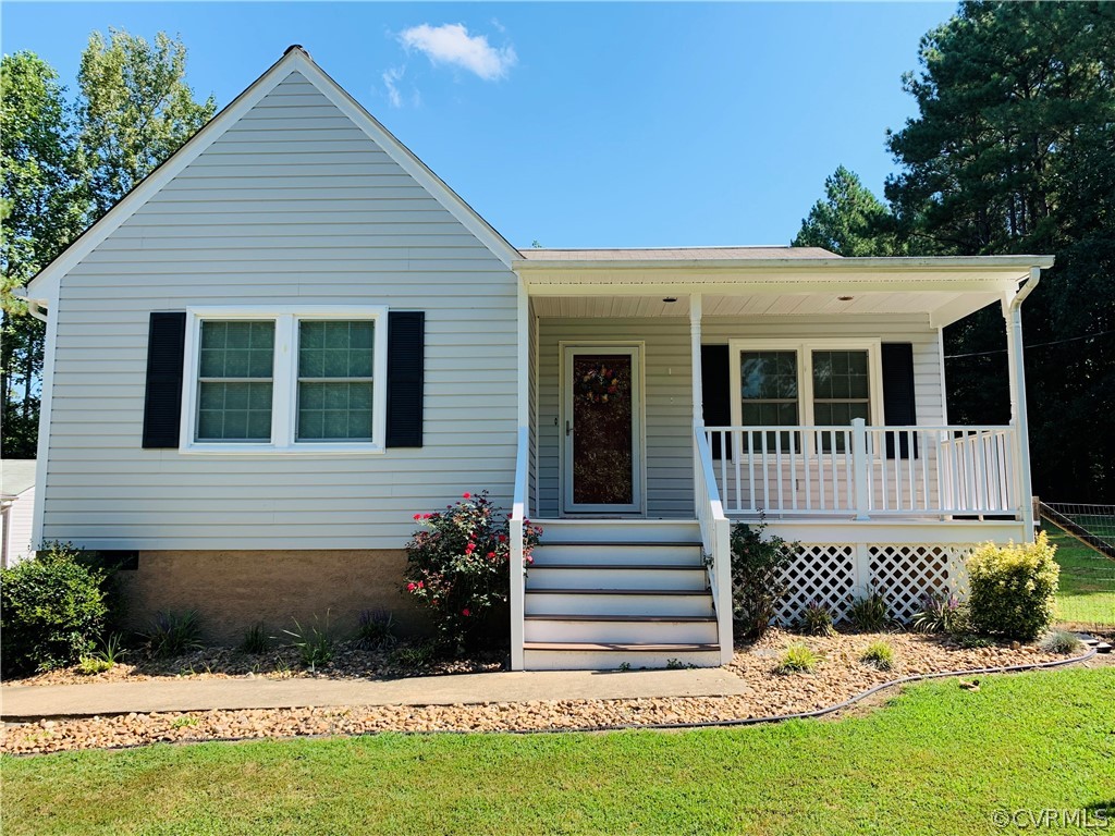 10149 Courthouse Road Dinwiddie, VA 23841 - Photo 4 of 49 Gallery Image 4