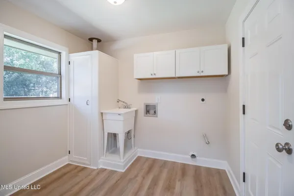 $469,999 | 306 Westview Drive, Biloxi, MS 39531