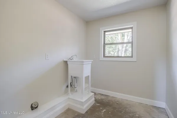 $469,999 | 306 Westview Drive, Biloxi, MS 39531