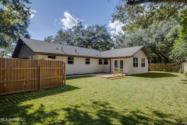 $469,999 | 306 Westview Drive, Biloxi, MS 39531