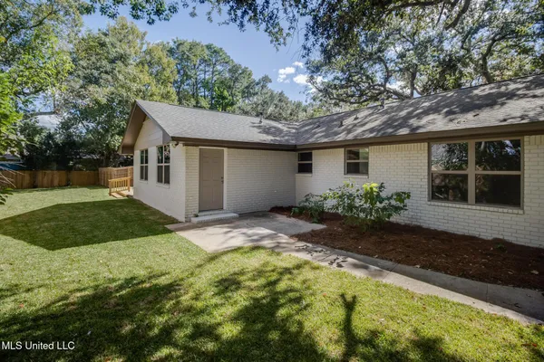 $469,999 | 306 Westview Drive, Biloxi, MS 39531