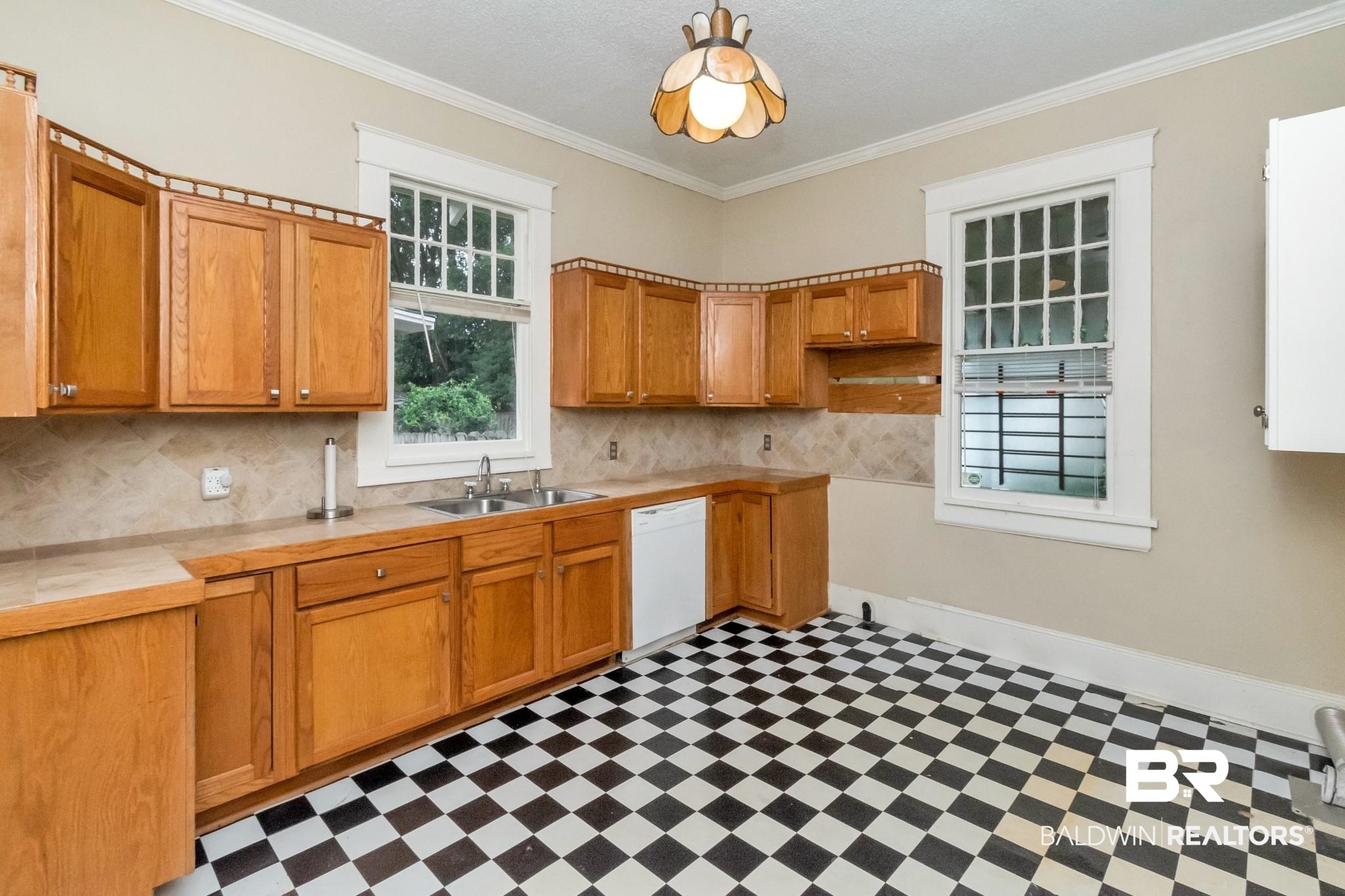 1559 Bruister Street Mobile, AL 36604 - Photo 9 of 20 Kitchen