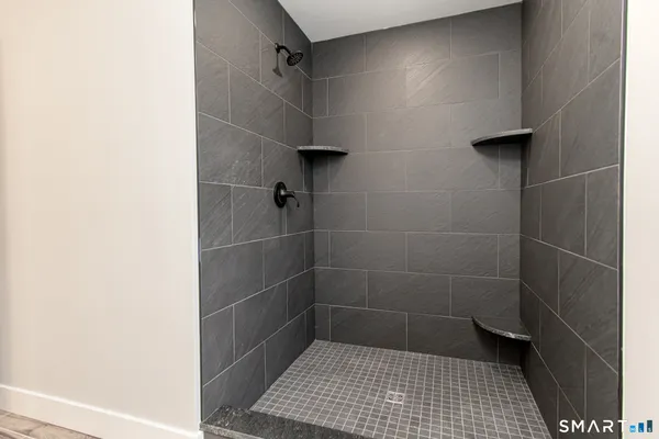 $579,900 | 4 Bluebird Lane, Dayville, CT 06241