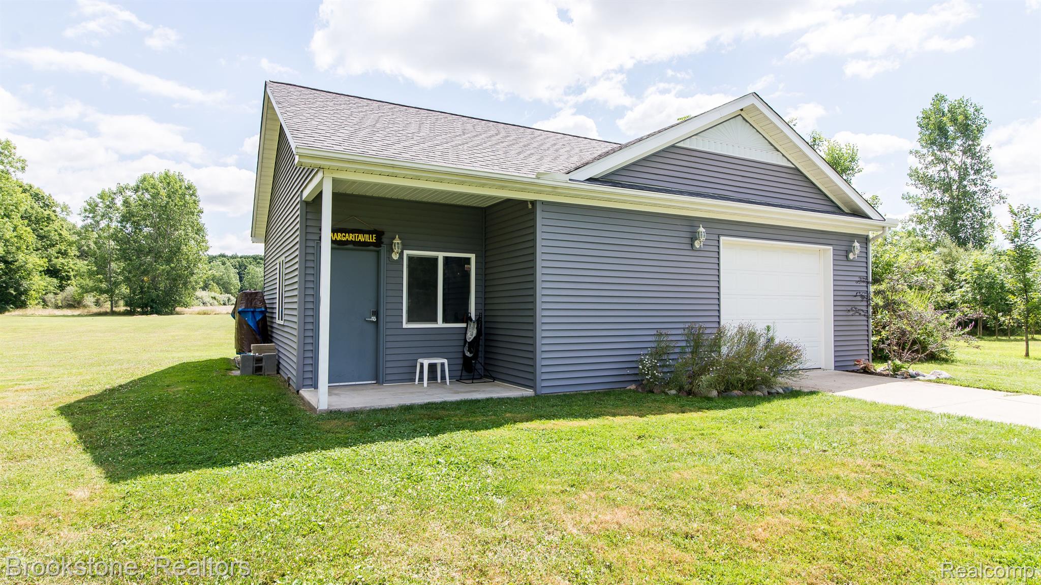 23715 Carleton West Road Belleville, MI 48111 - Photo 42 of 45