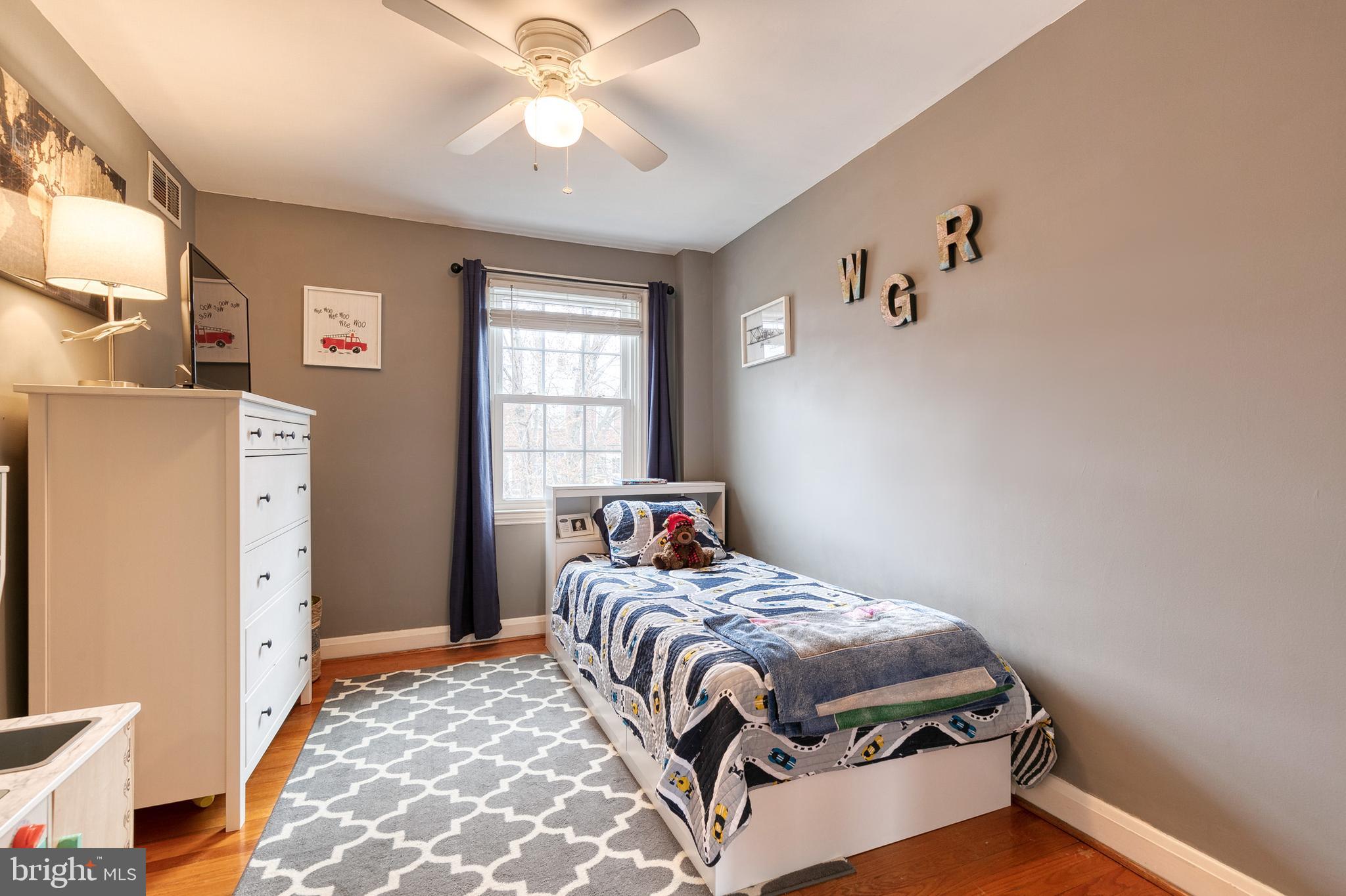 418 Lambeth Road Catonsville, MD 21228 - Photo 26 of 35