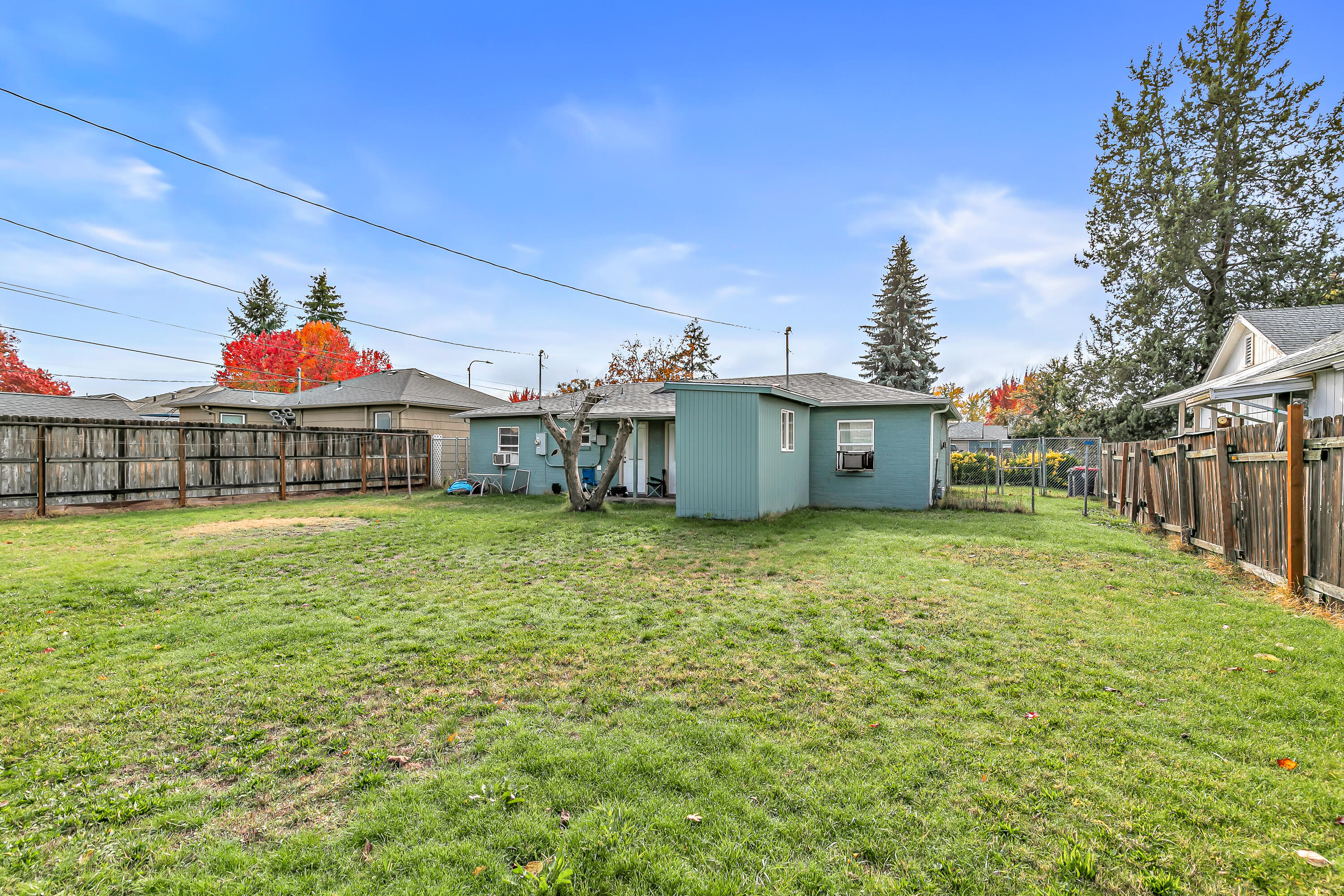 1048 West 13th Street Medford, OR 97501 - Photo 20 of 24
