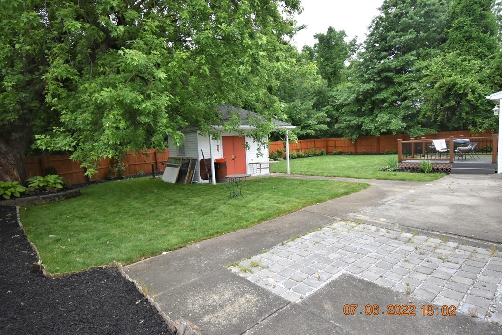 21 Radner Street Springfield, MA 01129 - Photo 5 of 32 Gallery Image 5