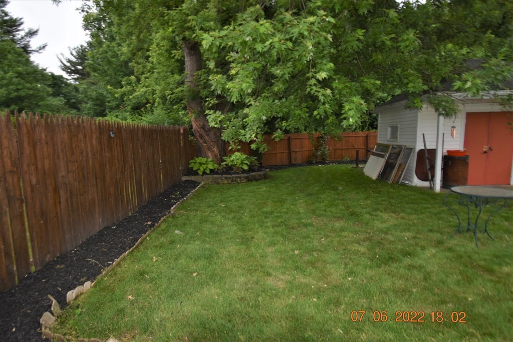 21 Radner Street Springfield, MA 01129 - Photo 6 of 32 Gallery Image 6
