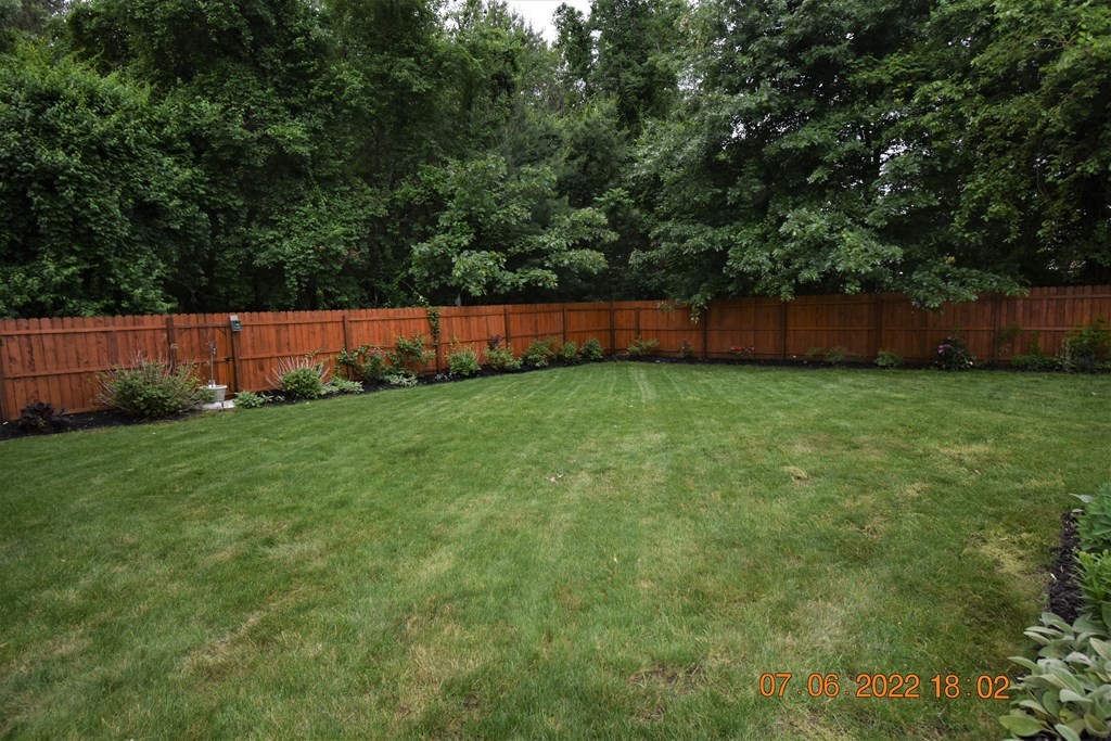 21 Radner Street Springfield, MA 01129 - Photo 8 of 32 Gallery Image 8