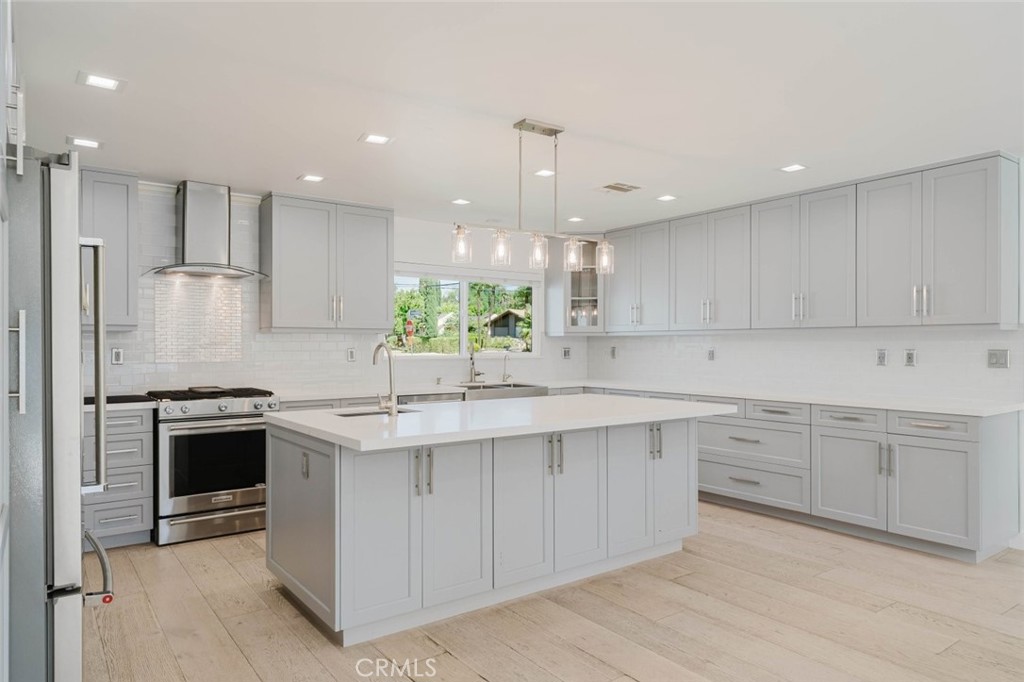 11072 Chimineas Avenue Porter Ranch, CA 91326 - Photo 11 of 46